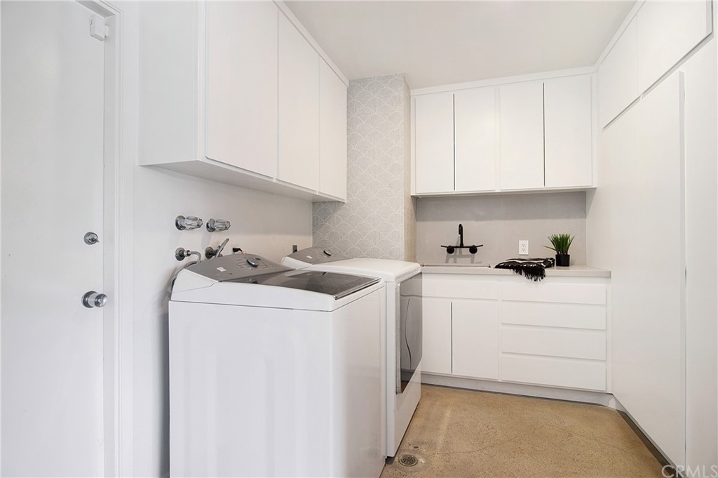 2940 Java Road Costa Mesa, CA 92626 - Photo 23 of 28 a utility room with sink dryer and washer