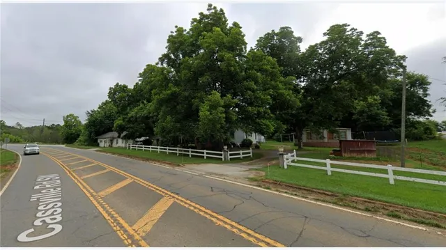 a view of an outdoor space and yard