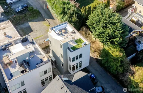 $895,000 | 3245 21st Avenue West, Seattle, WA 98199
