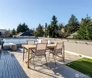 $895,000 | 3245 21st Avenue West, Seattle, WA 98199