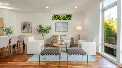 $895,000 | 3245 21st Avenue West, Seattle, WA 98199