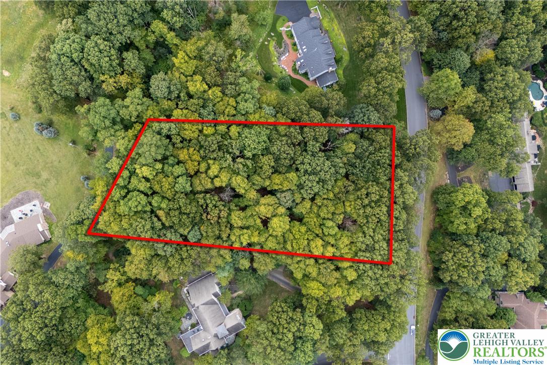 2550 Ballybunion Road Center Valley, PA 18034 - Photo 3 of 5