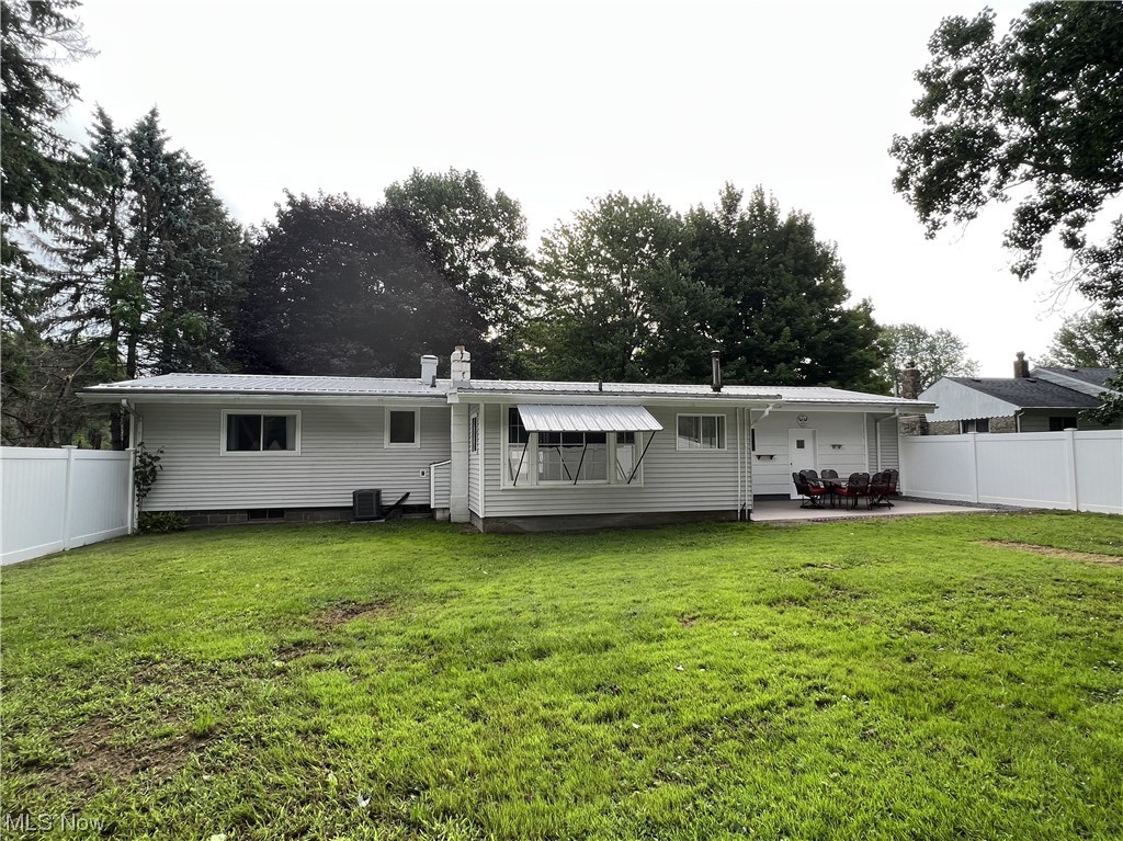 7385 Poore Road Conneaut, OH 44030 - Photo 29 of 35 Rear view