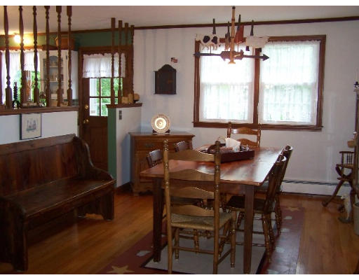 18 Heidi Road Lincoln, RI 02865 - Photo 4 of 21