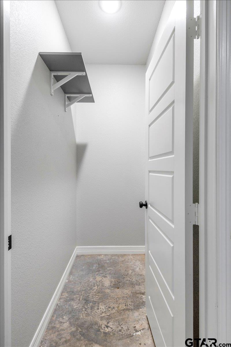 14544 Fallow Lane Lindale, TX 75706 - Photo 25 of 46 a view of bathroom