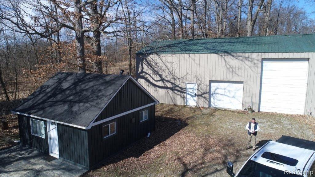 4097 Hunt Road Lapeer, MI 48446 - Photo 1 of 49