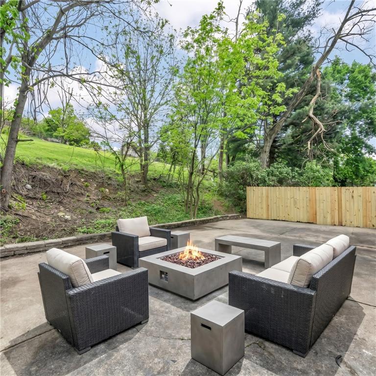 3757 Schuette Road Pittsburgh, PA 15227 - Photo 16 of 26 Gallery Image 16