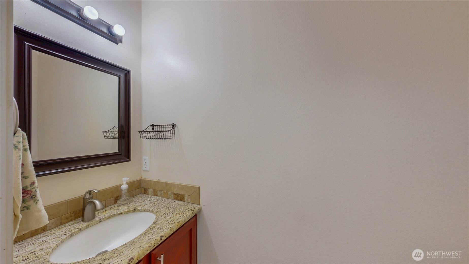 12315 170th Street East Puyallup, WA 98374 - Photo 8 of 22