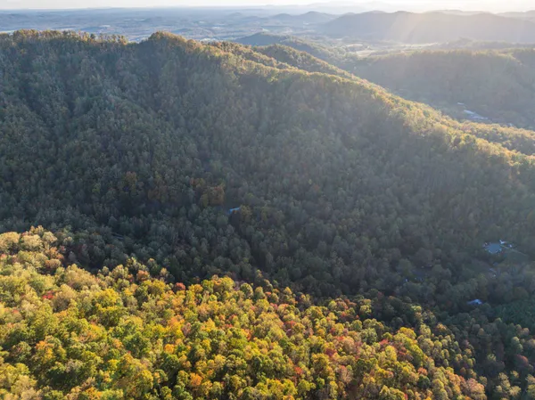 an aerial view of a tennis court