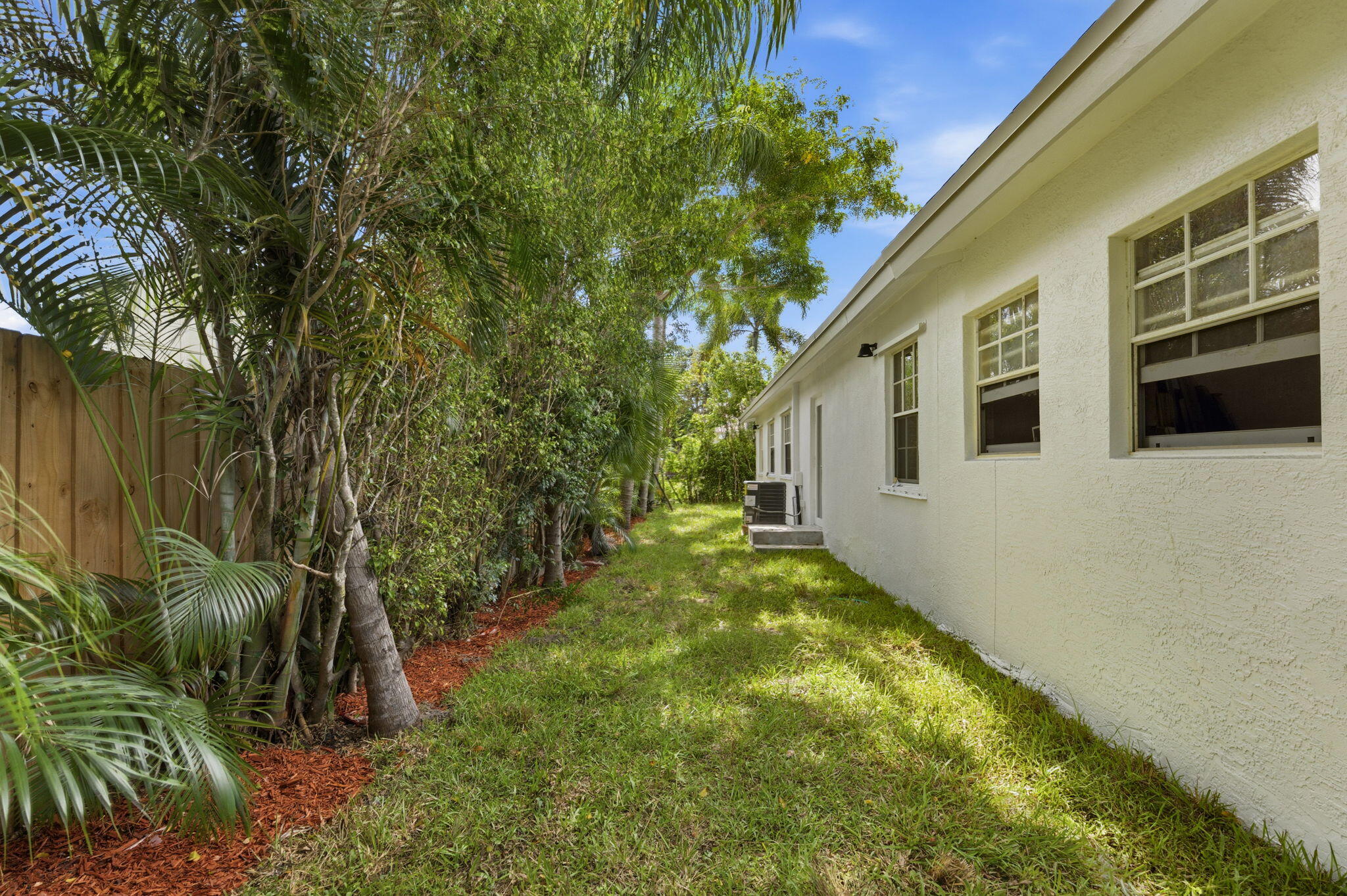 4793 Badger Road West Palm Beach, FL 33417 - Photo 35 of 45 38-web-or-mls-AR Media 38