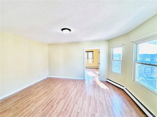 $1,500 | 398 Park Street, Unit 3, New Britain, CT 06051