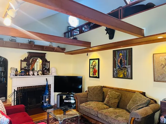 $2,700 | 137 Warwick Road, Unit 137, Newton, MA 02465