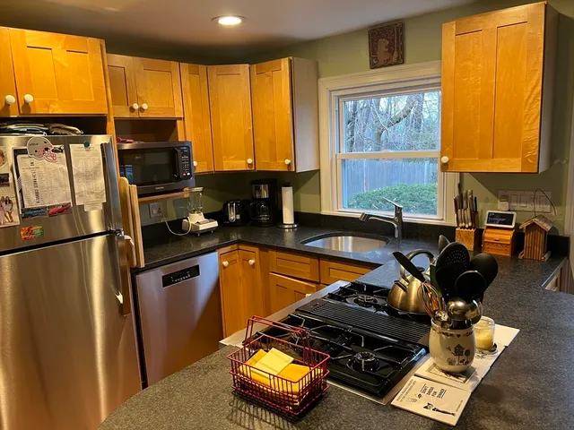 $2,700 | 137 Warwick Road, Unit 137, Newton, MA 02465