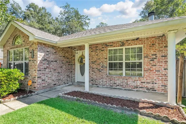$199,900 | 35521 Devon Drive, Slidell, LA 70460