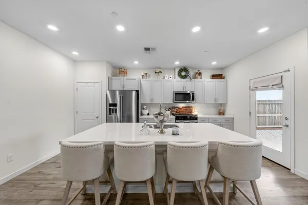 $444,900 | 5016 Monaco Parkway, Redding, CA 96002