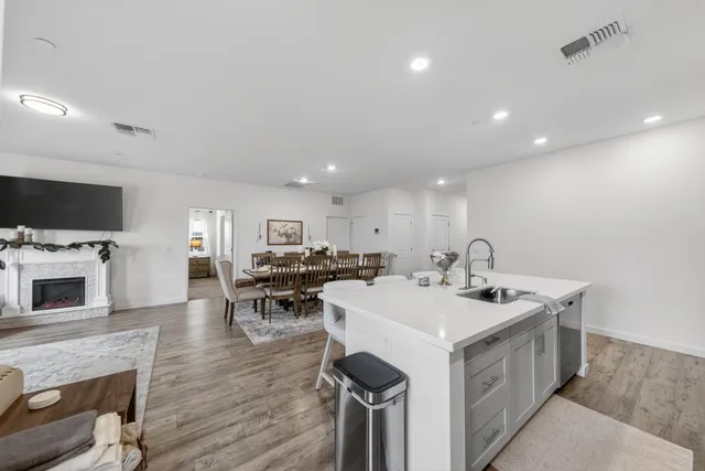 $449,700 | 5016 Monaco Parkway, Redding, CA 96002