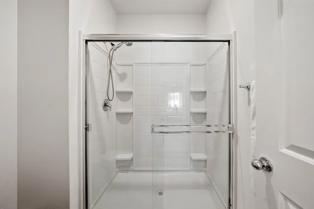 $449,700 | 5016 Monaco Parkway, Redding, CA 96002