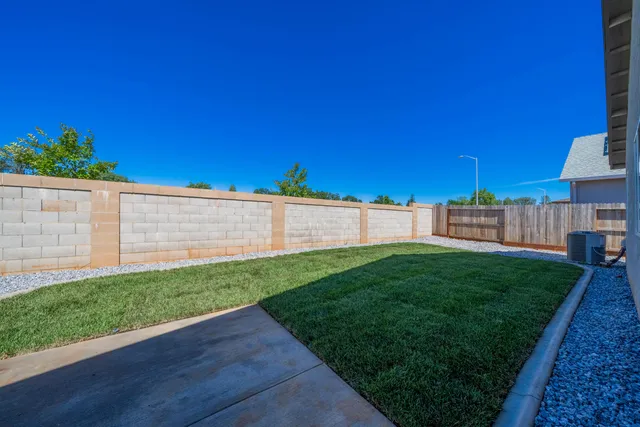 $449,700 | 5016 Monaco Parkway, Redding, CA 96002