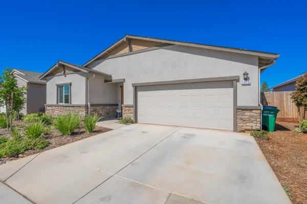 $444,900 | 5016 Monaco Parkway, Redding, CA 96002