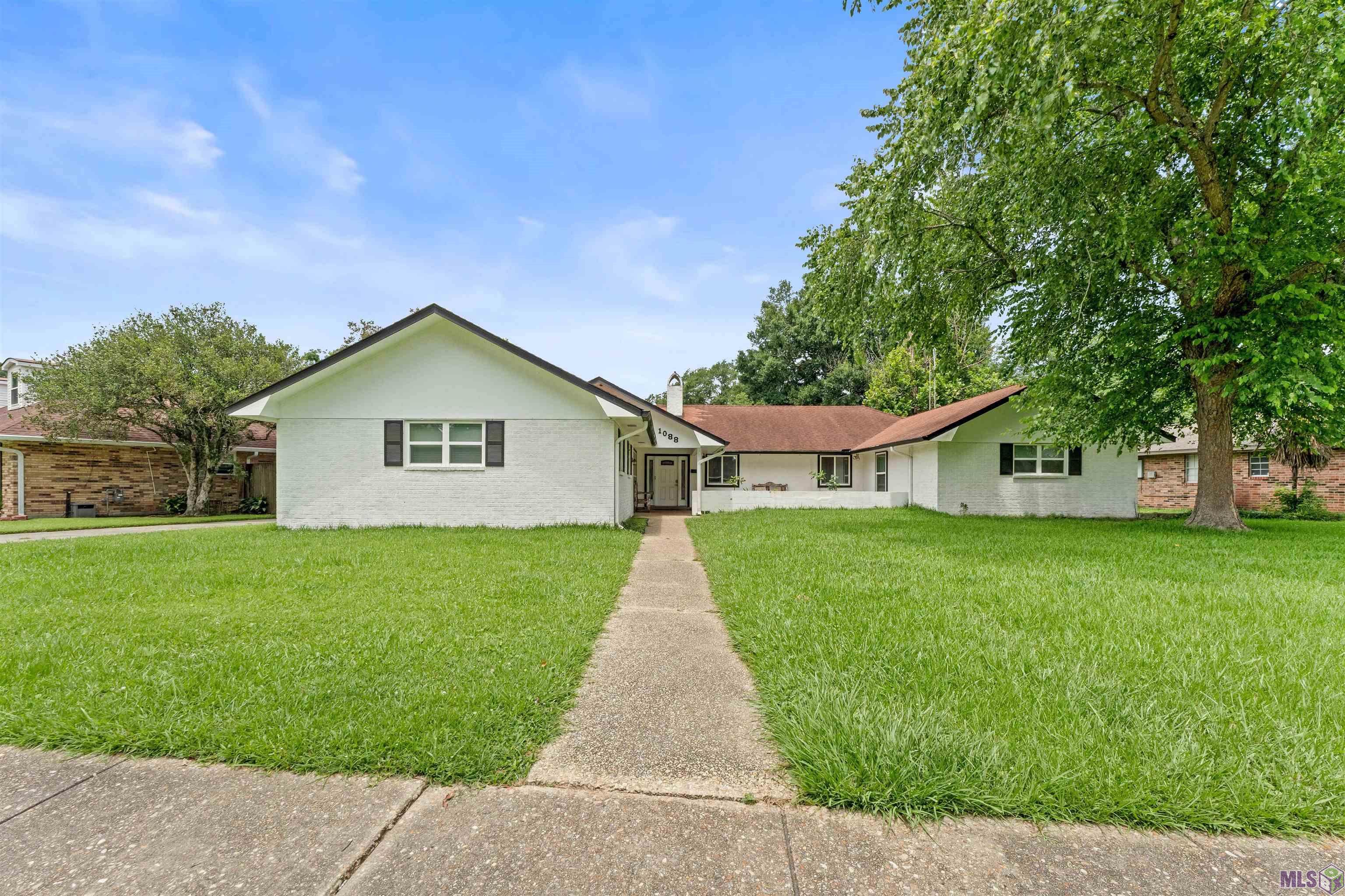 1088 Sinclair Drive Baton Rouge, LA 70815 - Photo 2 of 8