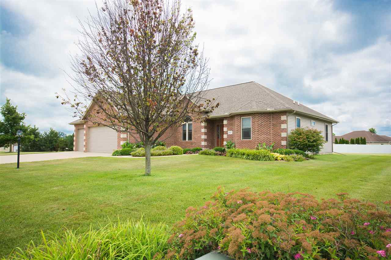 1519 Redbird Ridge Drive Metamora, IL 61548 - Photo 1 of 36
