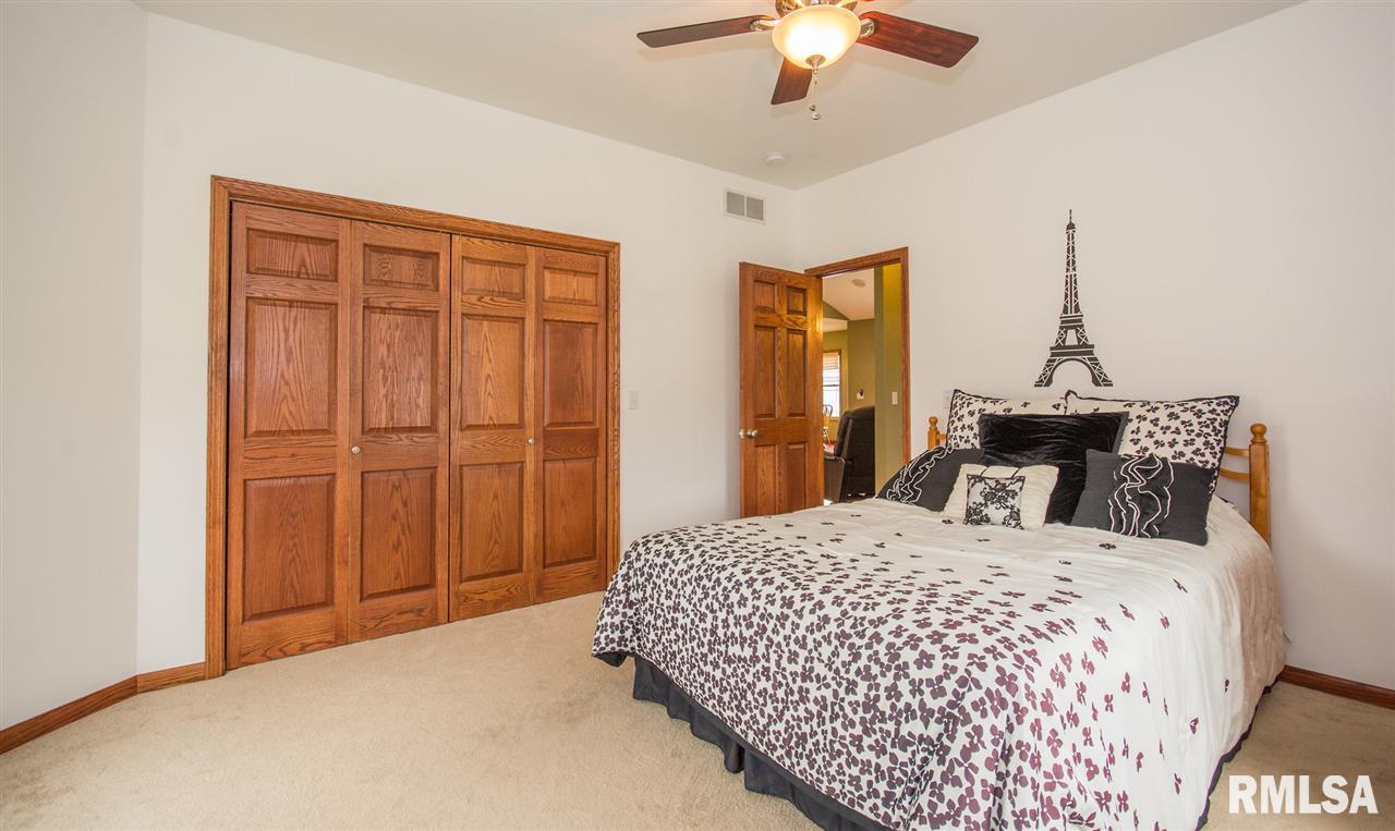 1519 Redbird Ridge Drive Metamora, IL 61548 - Photo 21 of 36