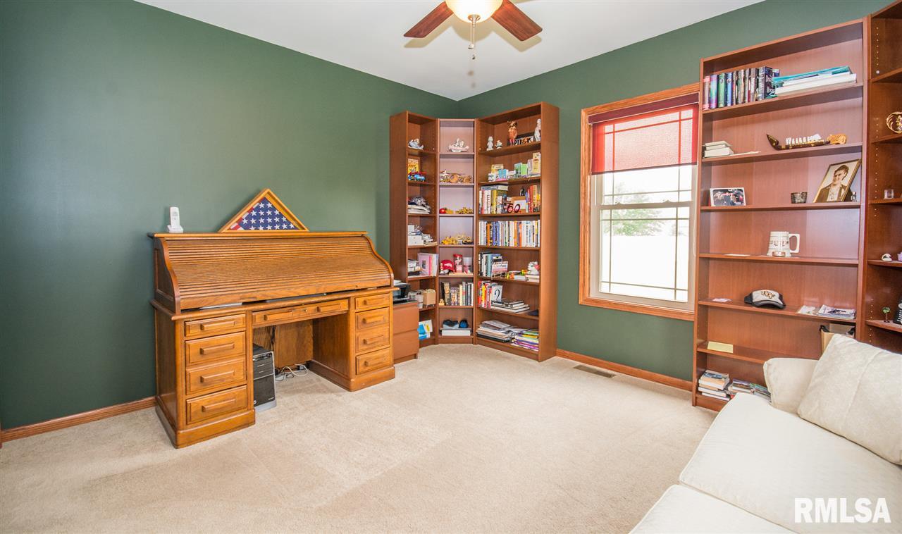 1519 Redbird Ridge Drive Metamora, IL 61548 - Photo 23 of 36