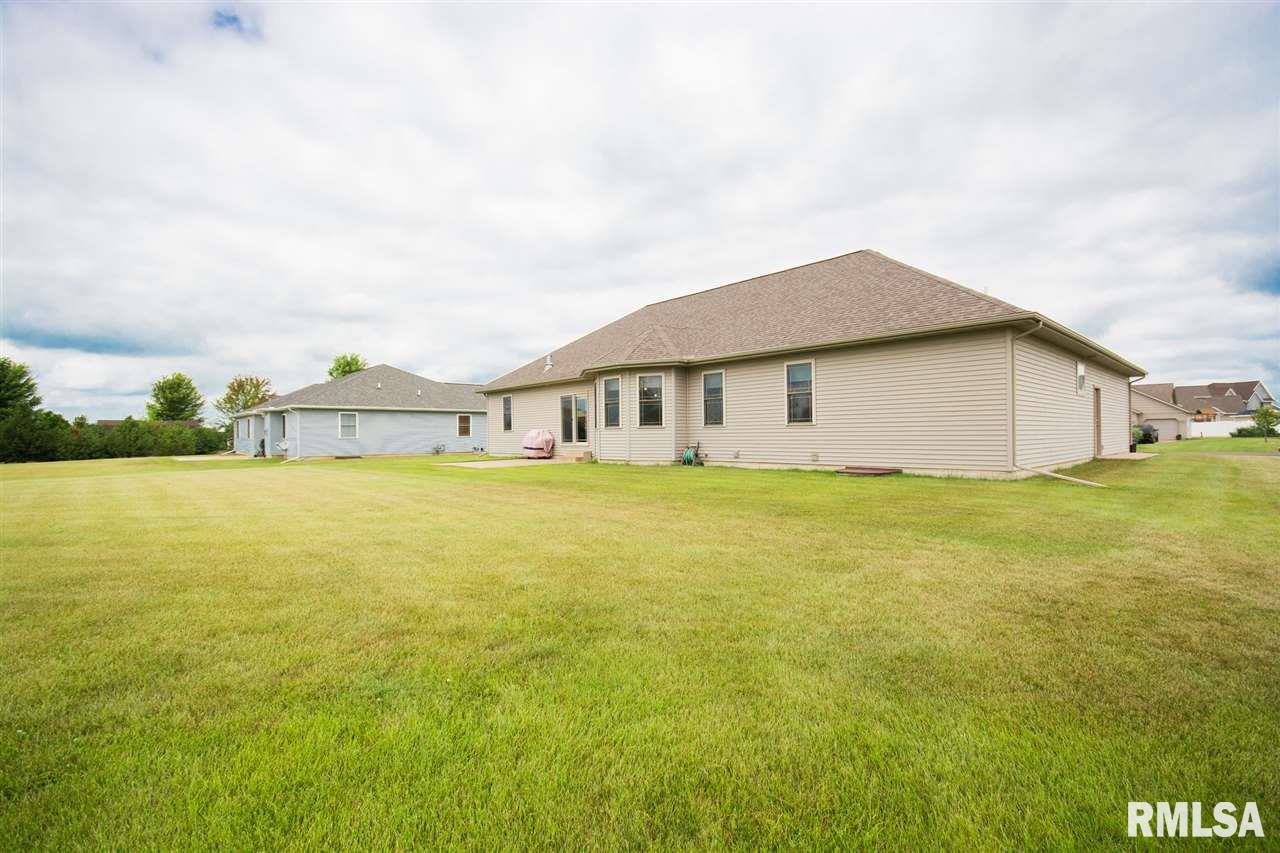 1519 Redbird Ridge Drive Metamora, IL 61548 - Photo 3 of 36