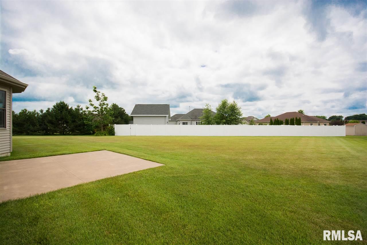 1519 Redbird Ridge Drive Metamora, IL 61548 - Photo 4 of 36
