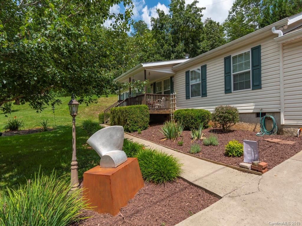 2488 Thickety Road Clyde, NC 28721 - Photo 24 of 25 a view of a patio in backyard