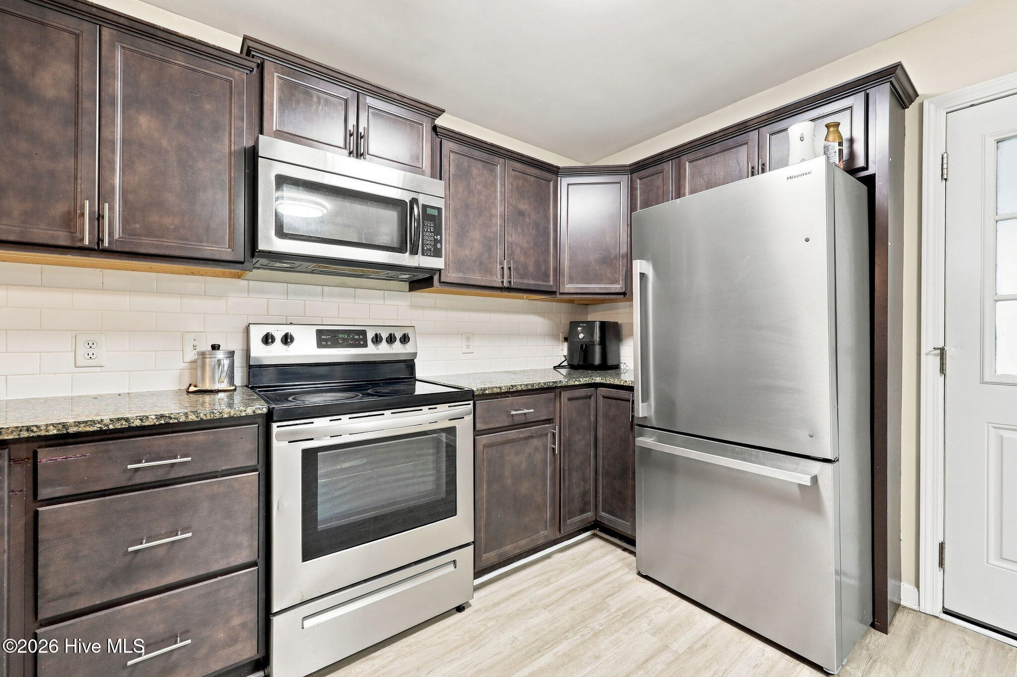 106 Stratford Road Havelock, NC 28532 - Photo 28 of 54 KITCHEN