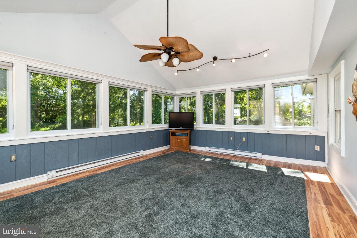 1973 Bachmans Valley Road Manchester, MD 21102 - Photo 24 of 31 Sunroom
