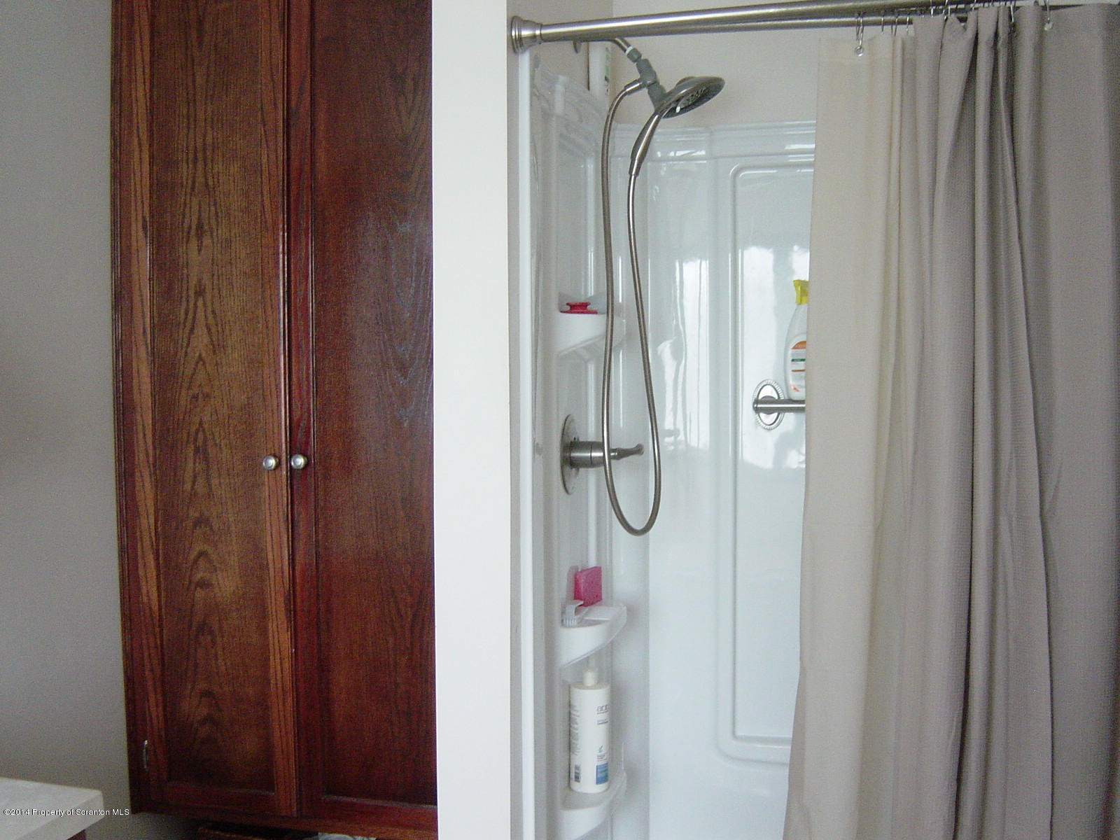 917 Clearview Road Moscow, PA 18444 - Photo 16 of 41 Gallery Image 16