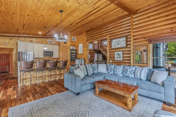 $465,000 | 2680 County Road 2010, Ravenna, TX 75476