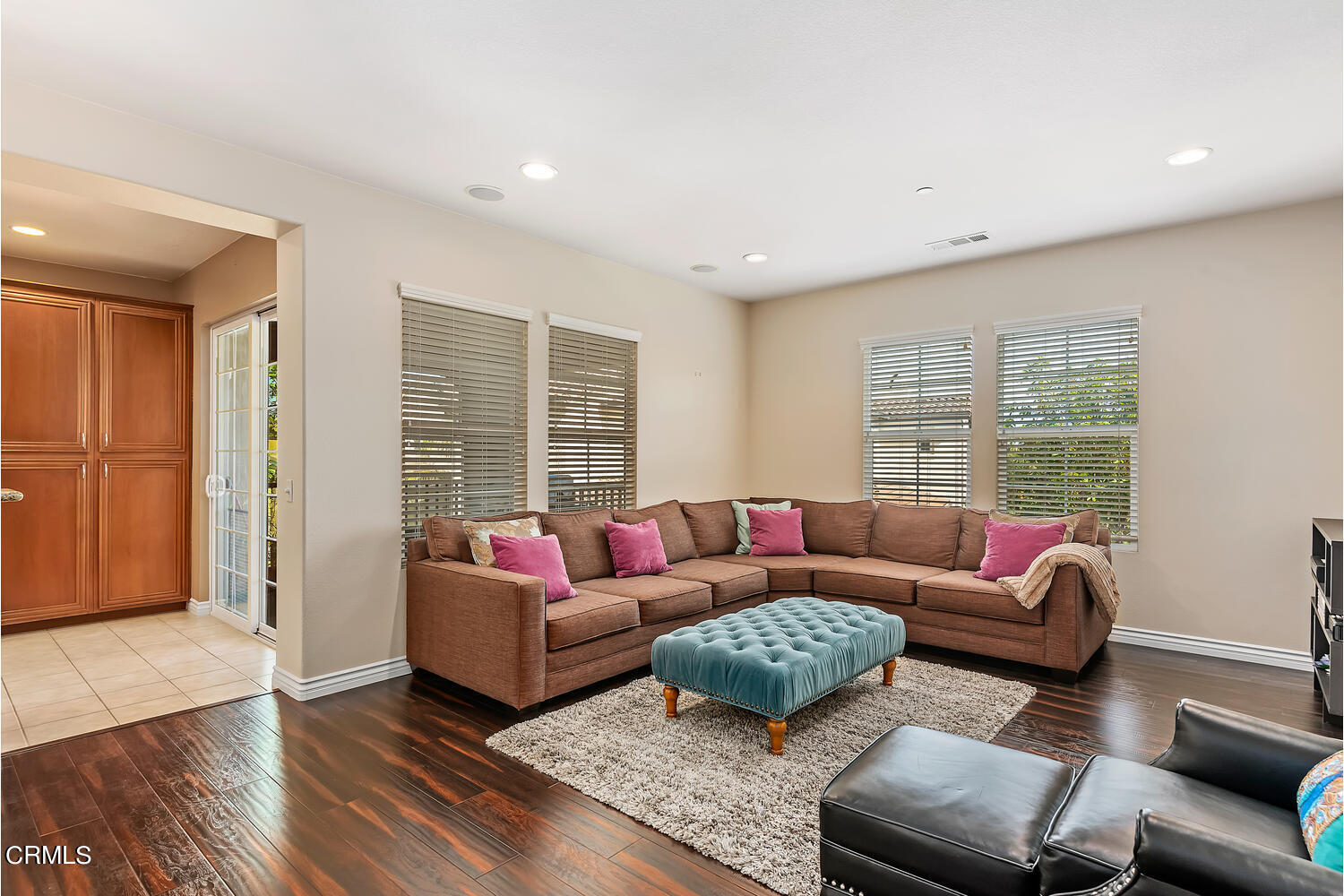 8216 Silver Circle Ventura, CA 93004 - Photo 6 of 20 8216 Silver Cir-006-002-Living Room-MLS_