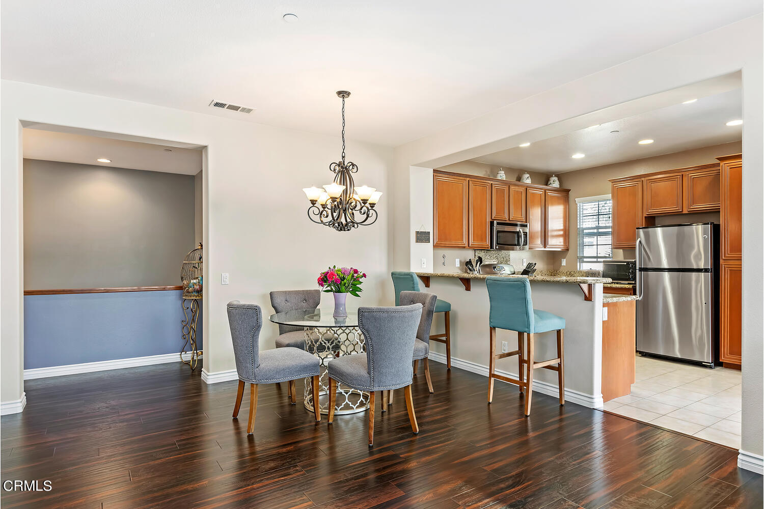 8216 Silver Circle Ventura, CA 93004 - Photo 9 of 20 8216 Silver Cir-009-008-Dining Kitchen-