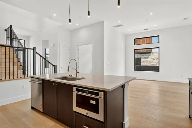 $2,099,990 | 10105 Milky Way Drive, Austin, TX 78730