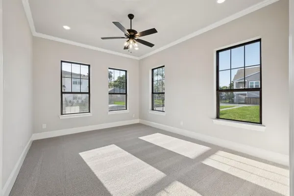 $627,000 | 305 Sunset Lane, Unit 101, Fort Worth, TX 76114