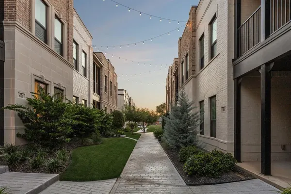 $627,000 | 305 Sunset Lane, Unit 101, Fort Worth, TX 76114