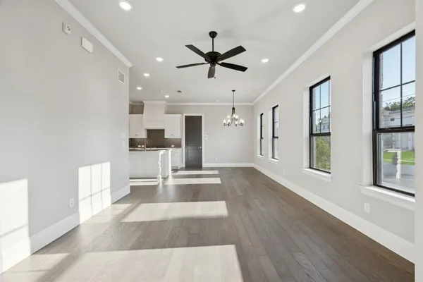 $627,000 | 305 Sunset Lane, Unit 101, Fort Worth, TX 76114