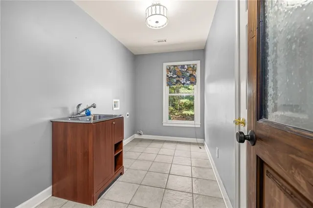a view of a storage & utility room