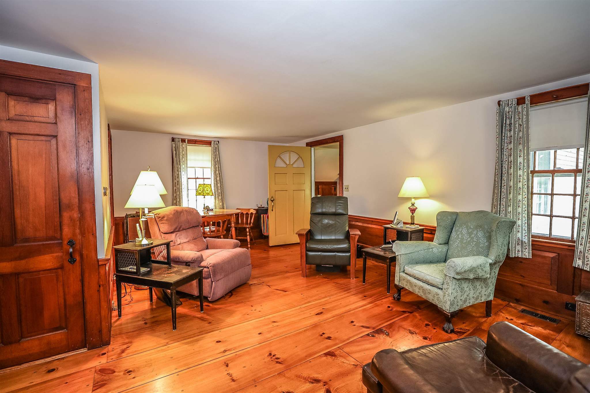 115 Bennington Road Francestown, NH 03043 - Photo 3 of 26 Gallery Image 3