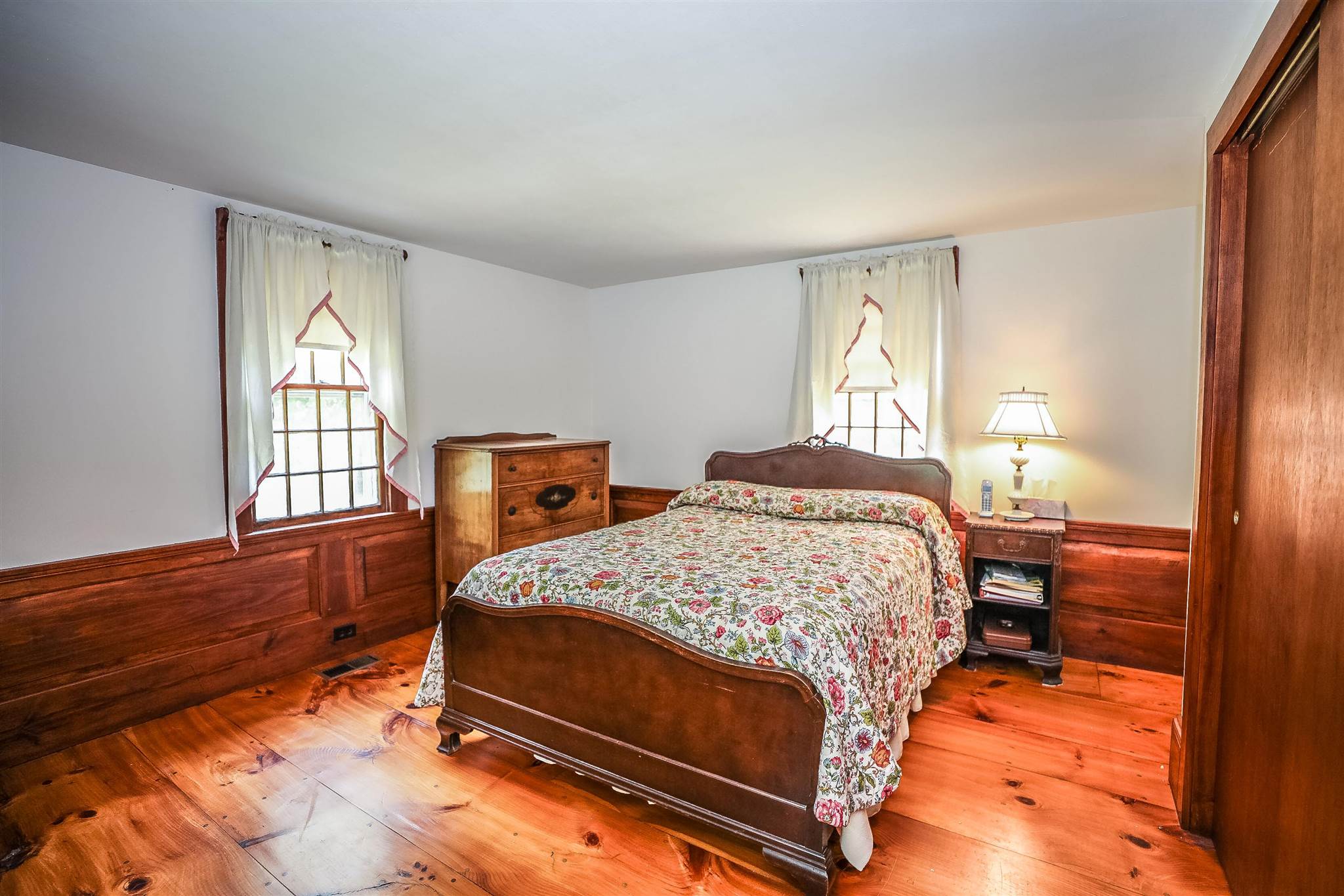 115 Bennington Road Francestown, NH 03043 - Photo 8 of 26 Gallery Image 8