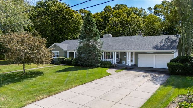 $730,000 | 36 Apple Tree Lane, Warwick, RI 02888