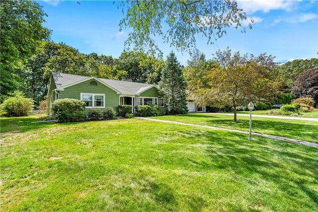 $730,000 | 36 Apple Tree Lane, Warwick, RI 02888