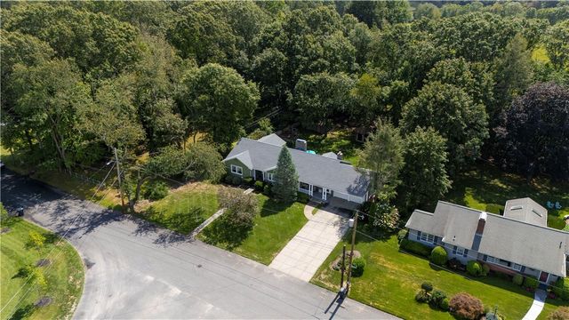 $730,000 | 36 Apple Tree Lane, Warwick, RI 02888