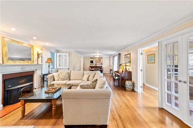 $730,000 | 36 Apple Tree Lane, Warwick, RI 02888