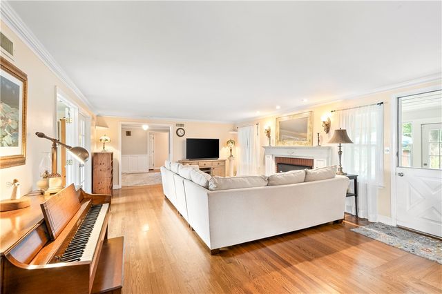 $730,000 | 36 Apple Tree Lane, Warwick, RI 02888