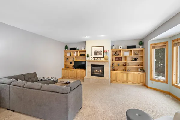 $1,000,000 | 8197 Drexel Court, Eden Prairie, MN 55347