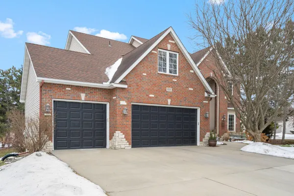 $1,000,000 | 8197 Drexel Court, Eden Prairie, MN 55347